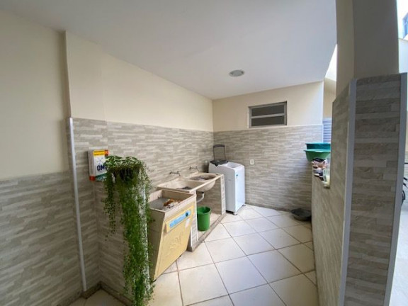 Imagem Sobrado com 3 Quartos à Venda, 630 m² em Olaria - Vila Velha Imagem Sobrado com 3 Quartos à Venda, 630 m² em Olaria - Vila Velha