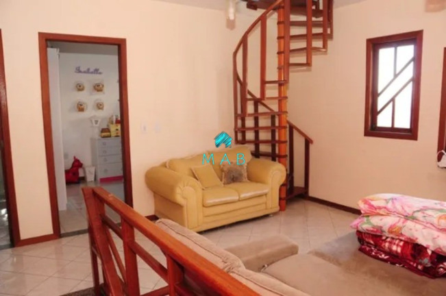 Imagem Sobrado com 3 Quartos à Venda, 320 m² em Ingleses Do Rio Vermelho - Florianópolis Imagem Sobrado com 3 Quartos à Venda, 320 m² em Ingleses Do Rio Vermelho - Florianópolis