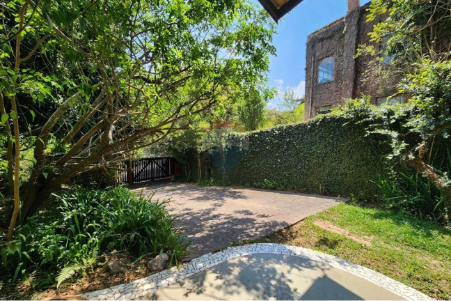 Imagem Casa com 3 Quartos à Venda, 314 m² em Granja Viana - Cotia