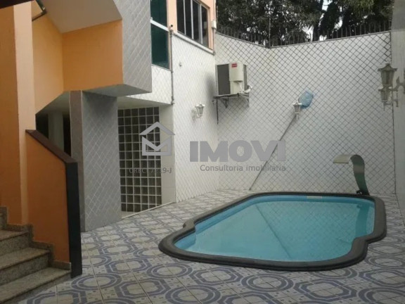 Casa com 5 Quartos à Venda,  em Praia De Itaparica - Vila Velha