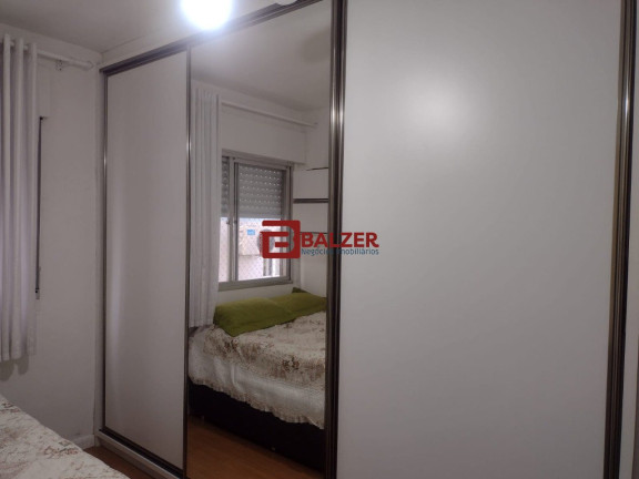 Imagem Apartamento com 2 Quartos à Venda, 66 m² em Centro - Florianópolis