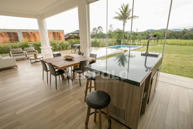 Imagem Casa à Venda, 550 m² em Centro - Camboriu Imagem Casa à Venda, 550 m² em Centro - Camboriu