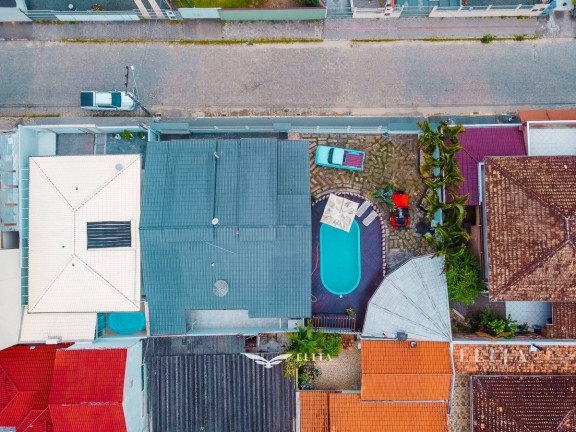 Imagem Casa com 4 Quartos à Venda, 240 m² em Centro - Barra Velha