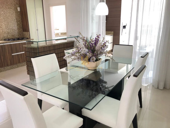 Imagem Apartamento com 3 Quartos à Venda, 132 m² em Centro - Balneário Camboriú Imagem Apartamento com 3 Quartos à Venda, 132 m² em Centro - Balneário Camboriú
