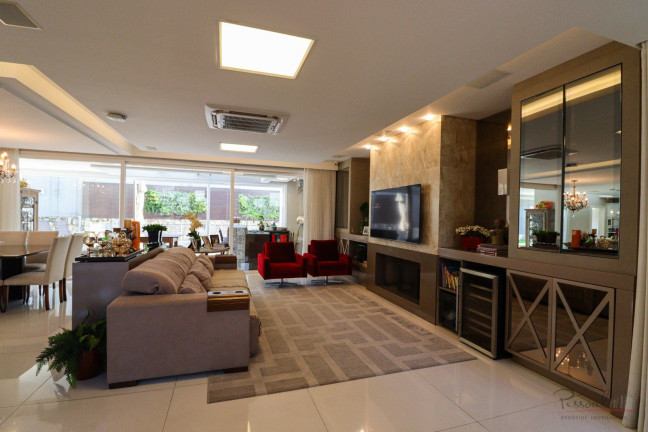 Imagem Casa com 4 Quartos à Venda, 339 m² em João Paulo - Florianópolis Imagem Casa com 4 Quartos à Venda, 339 m² em João Paulo - Florianópolis