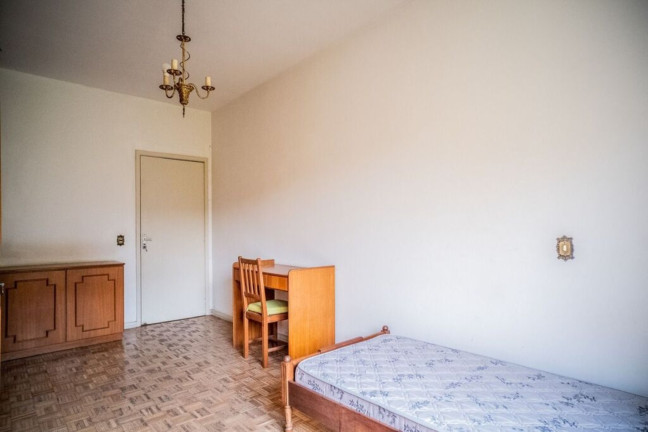 Imagem Imóvel com 3 Quartos à Venda, 141 m² em Menino Deus - Porto Alegre Imagem Imóvel com 3 Quartos à Venda, 141 m² em Menino Deus - Porto Alegre