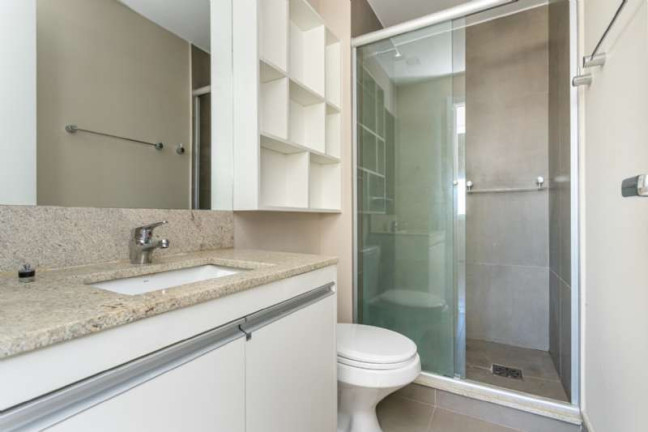 Imagem Apartamento com 2 Quartos à Venda, 64 m² em São João - Porto Alegre