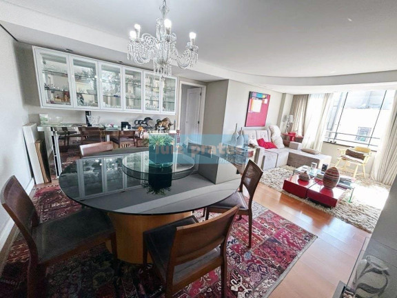 Imagem Apartamento com 3 Quartos à Venda, 123 m² em Moinhos De Vento - Porto Alegre