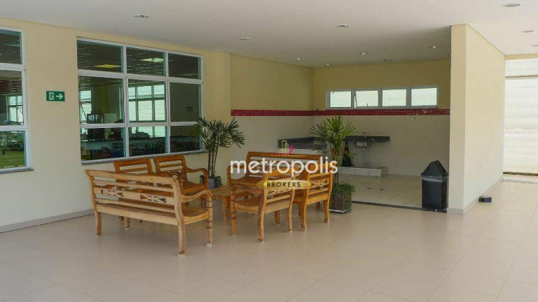 Imagem Galpão para Alugar, 2.231 m² em água Espraiada - Embu Das Artes Imagem Galpão para Alugar, 2.231 m² em água Espraiada - Embu Das Artes
