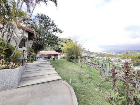Imagem Casa com 3 Quartos à Venda, 280 m² em Tijuca - Teresópolis
