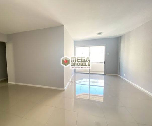 Apartamento com 3 Quartos à Venda, 122 m² em Centro - Florianópolis