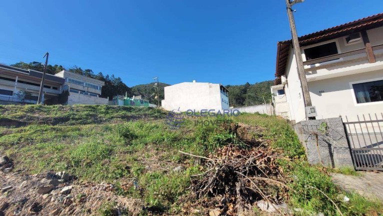 Terreno à Venda, 766 m² em Gravatá - Penha