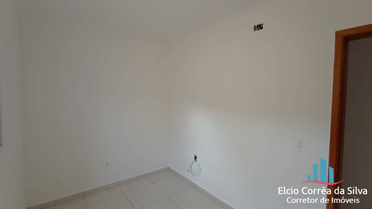 Imagem Casa com 3 Quartos à Venda, 75 m² em Marapé - Santos