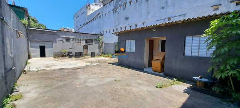 Imóvel à Venda, 300 m² em Centro - São Vicente