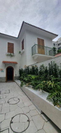 Casa com 1 Quarto à Venda, 90 m² em Lagoa - Rio De Janeiro