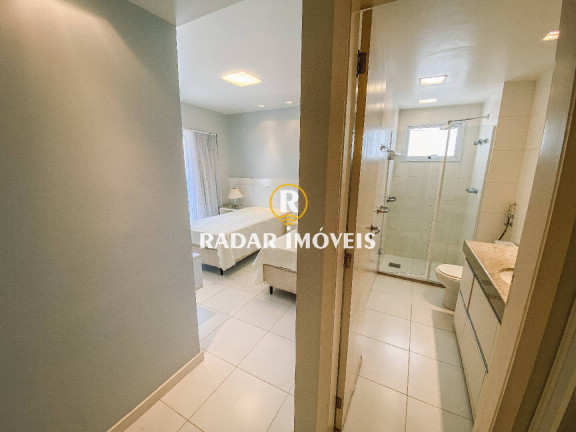 Imagem Apartamento com 4 Quartos à Venda, 170 m² em Algodoal - Cabo Frio