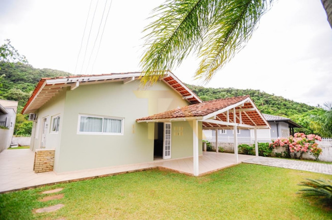 Imóvel com 3 Quartos à Venda,  em Siriú - Garopaba