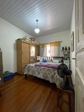 Imagem Casa com 3 Quartos à Venda, 197 m² em Centro - Rio Claro Imagem Casa com 3 Quartos à Venda, 197 m² em Centro - Rio Claro