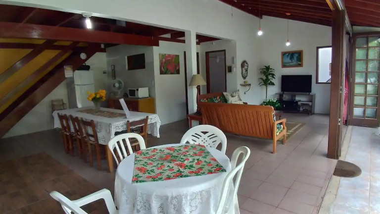 Imagem Casa com 4 Quartos à Venda, 110 m² em Centro - Garopaba Imagem Casa com 4 Quartos à Venda, 110 m² em Centro - Garopaba