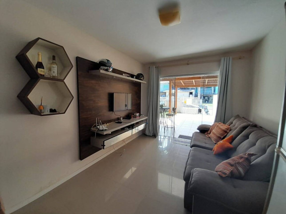 Imagem Casa com 3 Quartos à Venda, 63 m² em José Amandio - Bombinhas