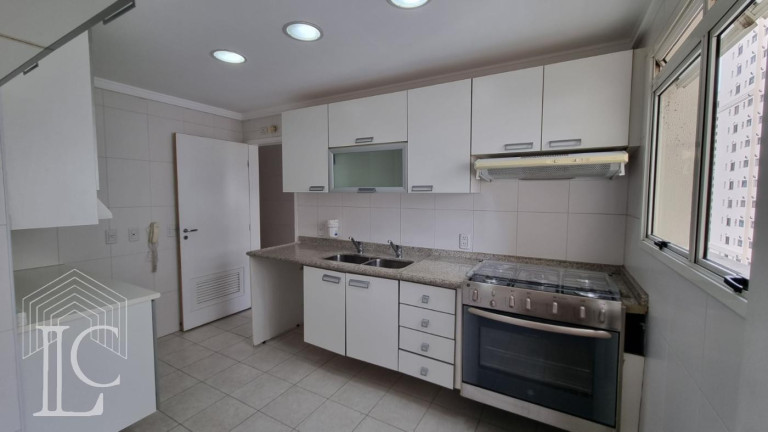 Imagem Apartamento com 3 Quartos à Venda, 198 m² em Brooklin - São Paulo Imagem Apartamento com 3 Quartos à Venda, 198 m² em Brooklin - São Paulo