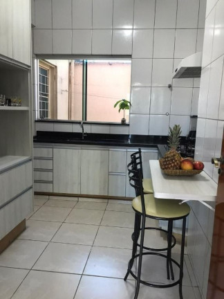 Imagem Sobrado com 3 Quartos à Venda, 144 m² em Setor Faiçalville - Goiânia