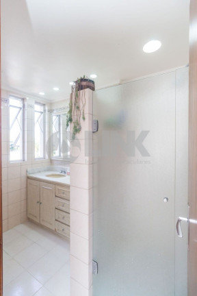 Imagem Apartamento com 3 Quartos à Venda, 110 m² em Moinhos De Vento - Porto Alegre