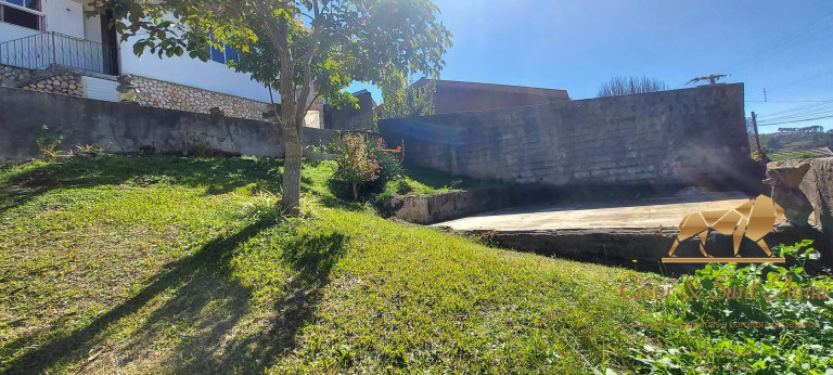 Imagem Casa com 2 Quartos à Venda, 370 m² em Jardim Márcia - Campos Do Jordão Imagem Casa com 2 Quartos à Venda, 370 m² em Jardim Márcia - Campos Do Jordão