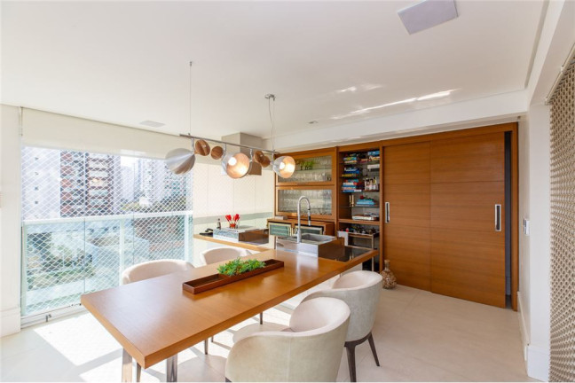 Imagem Apartamento com 4 Quartos à Venda, 251 m² em Campo Belo - São Paulo