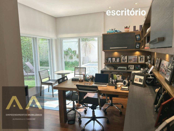 Imagem Casa com 5 Quartos à Venda, 748 m² em Alphaville - Barueri Imagem Casa com 5 Quartos à Venda, 748 m² em Alphaville - Barueri