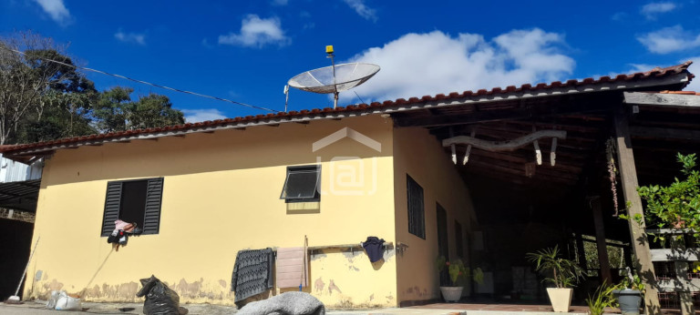 Imagem Imóvel com 3 Quartos à Venda, 3.000 m² em Laranjeiras De Caldas (rural) - Caldas Imagem Imóvel com 3 Quartos à Venda, 3.000 m² em Laranjeiras De Caldas (rural) - Caldas