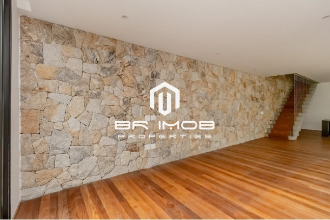 Imagem Casa com 3 Quartos à Venda, 318 m² em Jardim Paulista - São Paulo Imagem Casa com 3 Quartos à Venda, 318 m² em Jardim Paulista - São Paulo