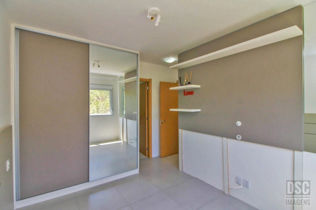 Imagem Apartamento com 2 Quartos à Venda, 59 m² em Teresópolis - Porto Alegre