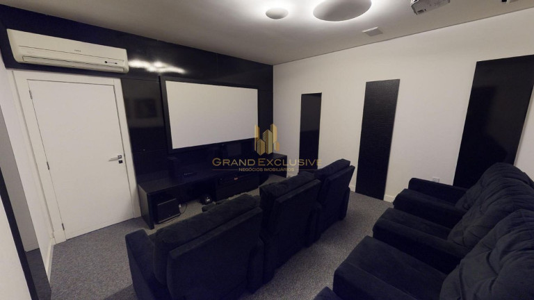 Imagem Apartamento com 3 Quartos à Venda, 134 m² em Centro - Balneário Camboriú Imagem Apartamento com 3 Quartos à Venda, 134 m² em Centro - Balneário Camboriú