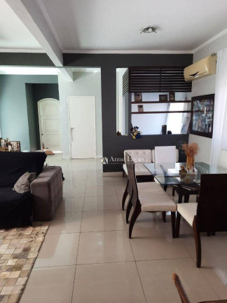 Imagem Casa com 3 Quartos à Venda, 240 m² em Vila São Jorge - São Vicente Imagem Casa com 3 Quartos à Venda, 240 m² em Vila São Jorge - São Vicente