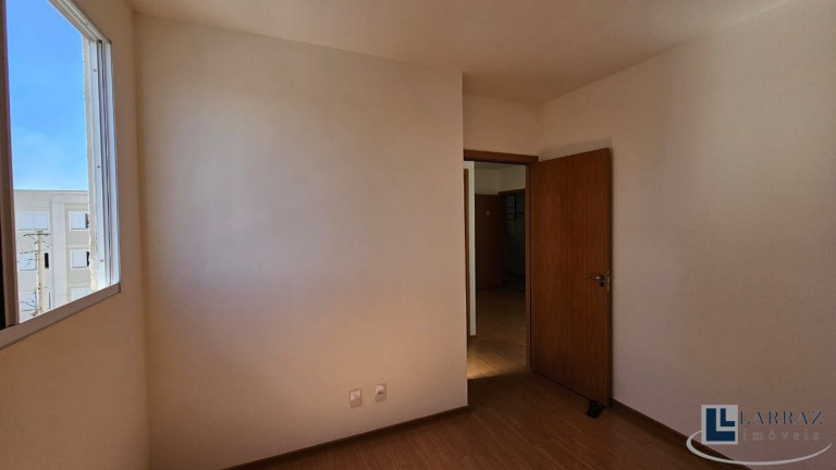 Imagem Imóvel com 2 Quartos à Venda, 42 m² em Jardim Ouro Branco - Ribeirão Preto Imagem Imóvel com 2 Quartos à Venda, 42 m² em Jardim Ouro Branco - Ribeirão Preto