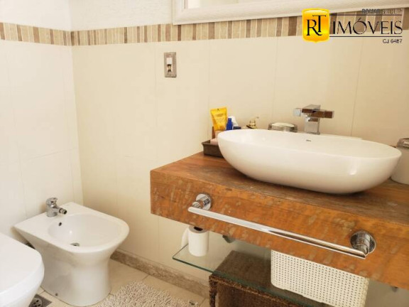 Imagem Apartamento com 5 Quartos à Venda, 160 m² em Balneário Das Dunas - Cabo Frio Imagem Apartamento com 5 Quartos à Venda, 160 m² em Balneário Das Dunas - Cabo Frio