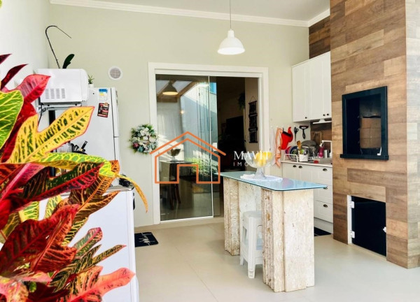 Imagem Casa com 2 Quartos à Venda, 141 m² em Itaum - Joinville