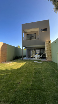 Imagem Casa com 3 Quartos à Venda, 140 m² em Pires Façanha - Eusébio