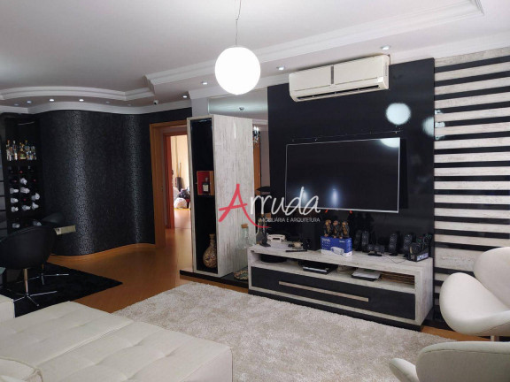 Imagem Apartamento com 3 Quartos à Venda, 184 m² em Centro - Cascavel