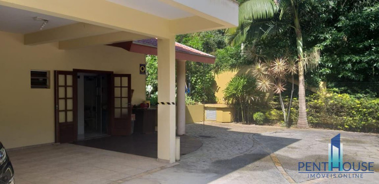 Imagem Casa com 4 Quartos à Venda, 351 m² em Praia Das Taquaras - Balneário Camboriú Imagem Casa com 4 Quartos à Venda, 351 m² em Praia Das Taquaras - Balneário Camboriú