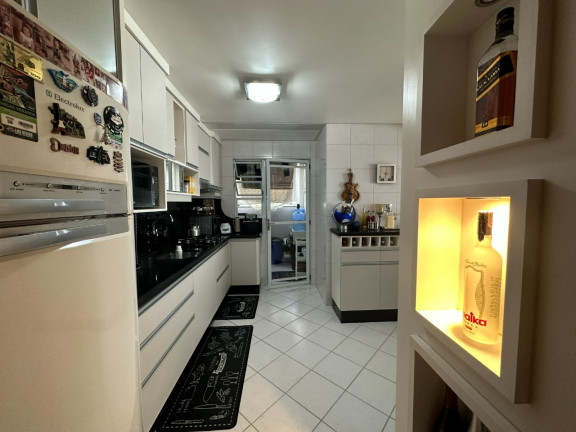 Imagem Apartamento com 2 Quartos à Venda, 94 m² em Kobrasol - São José