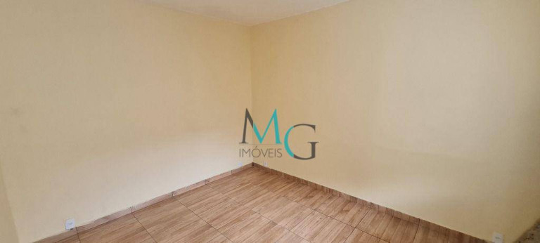 Imagem Casa com 1 Quarto para Alugar, 50 m² em Campo Grande - Rio De Janeiro Imagem Casa com 1 Quarto para Alugar, 50 m² em Campo Grande - Rio De Janeiro