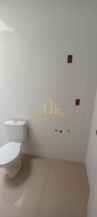 Imagem Sobrado com 3 Quartos à Venda,  em Jardim Sabará - Ponta Grossa