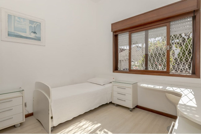 Imagem Apartamento com 2 Quartos à Venda, 72 m² em Passo Da Areia - Porto Alegre Imagem Apartamento com 2 Quartos à Venda, 72 m² em Passo Da Areia - Porto Alegre