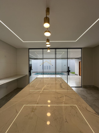 Imagem Casa com 3 Quartos à Venda, 210 m² em Parque Amazônia - Goiânia