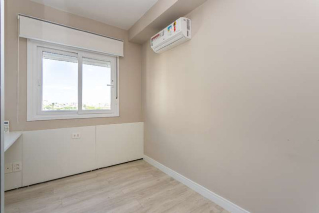 Imagem Apartamento com 2 Quartos à Venda, 64 m² em São João - Porto Alegre
