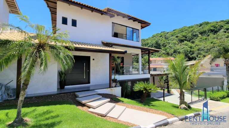 Casa com 4 Quartos à Venda, 380 m² em Ariribá - Balneário Camboriú