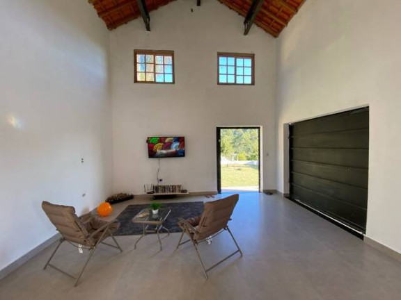 Imagem Chácara com 2 Quartos à Venda, 825 m² em Chácara Santa Branca - Santa Branca Imagem Chácara com 2 Quartos à Venda, 825 m² em Chácara Santa Branca - Santa Branca