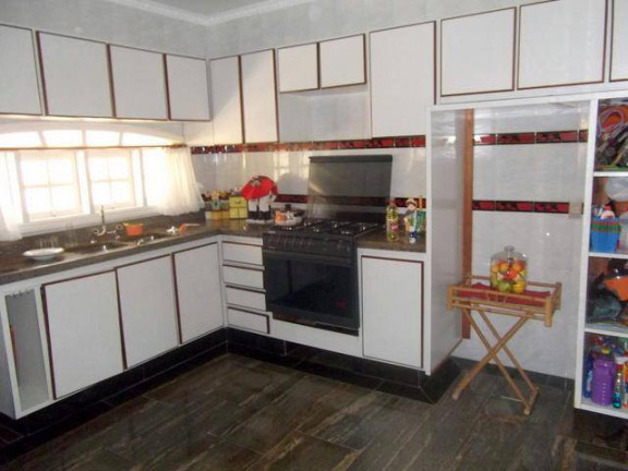 Imagem Casa com 7 Quartos à Venda, em Bal Stella Maris - Peruíbe Imagem Casa com 7 Quartos à Venda, em Bal Stella Maris - Peruíbe